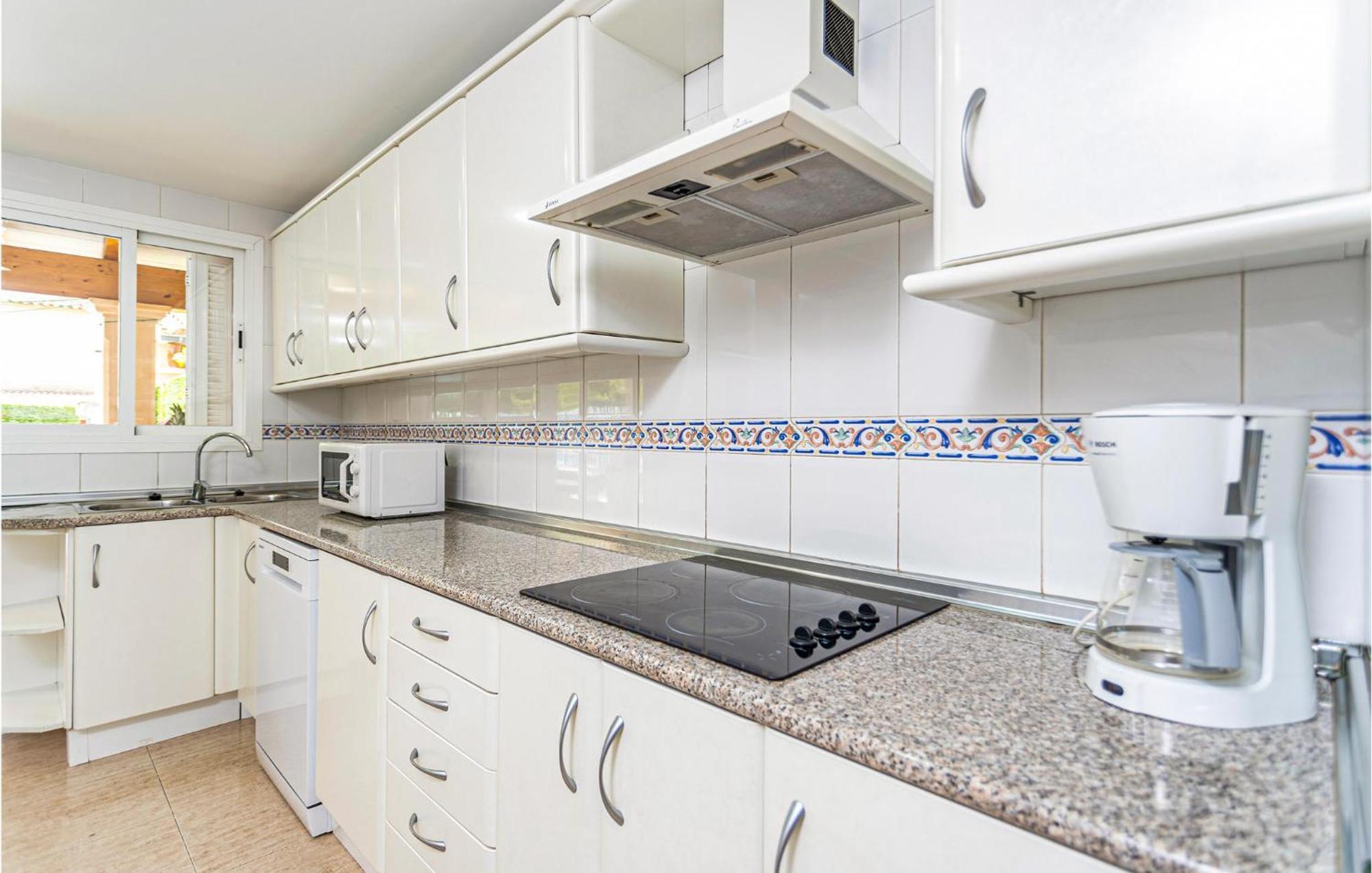 4 Bedroom Beautiful Home In Alcudia Port de Alcudia  Εξωτερικό φωτογραφία