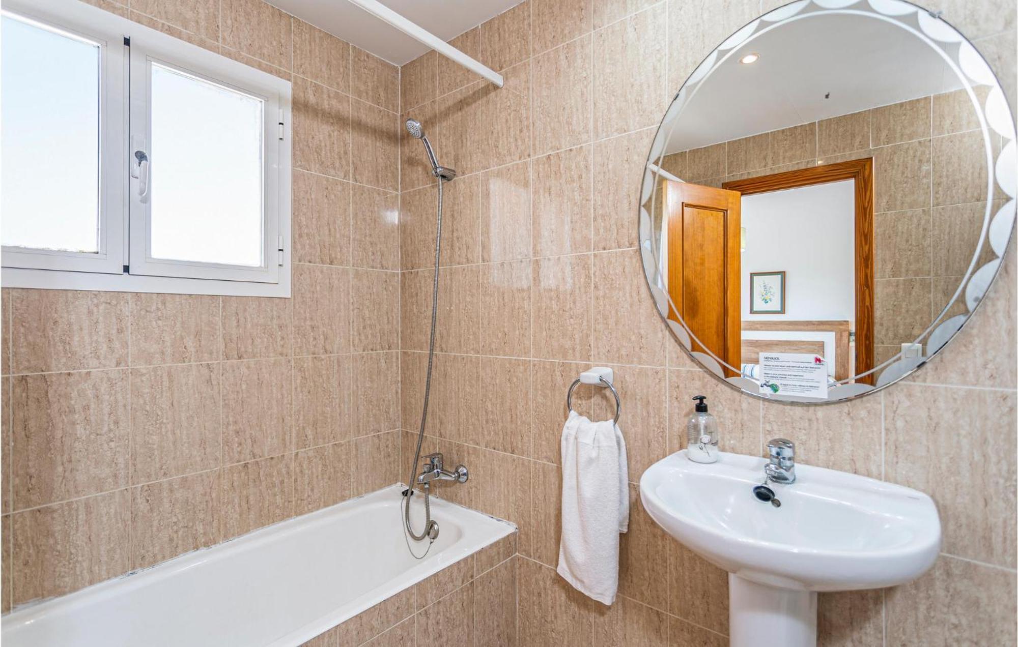 4 Bedroom Beautiful Home In Alcudia Port de Alcudia  Εξωτερικό φωτογραφία