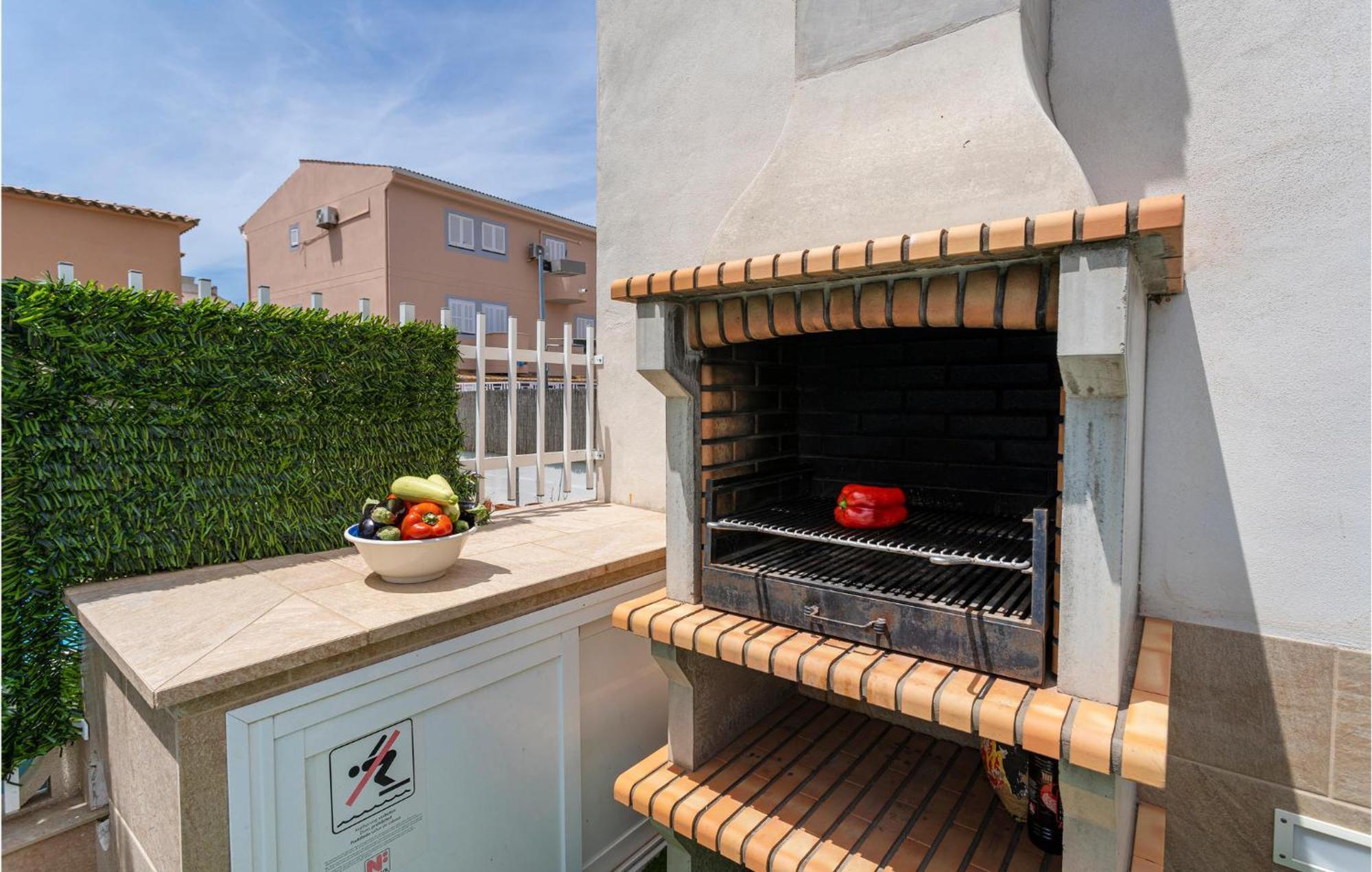 4 Bedroom Beautiful Home In Alcudia Port de Alcudia  Εξωτερικό φωτογραφία